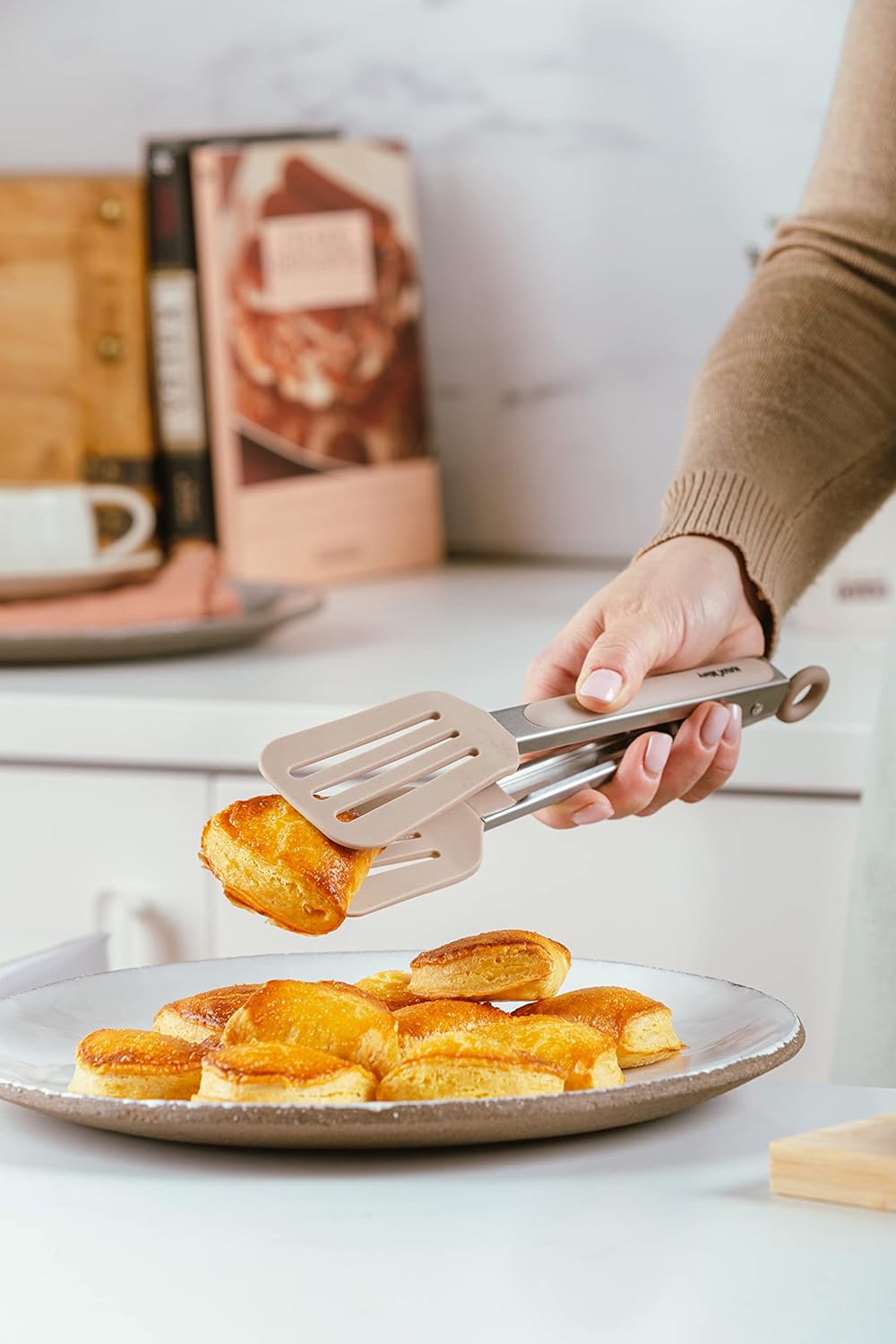 NAVA Pinzas de cocina prémium de silicona Misty para servir platos de 26 cm - Stylehomeshoppinza cocinanavaStylehomeshopB092R8R498B092R8R498NAVA Pinzas de cocina prémium de silicona Misty para servir platos de 26 cm